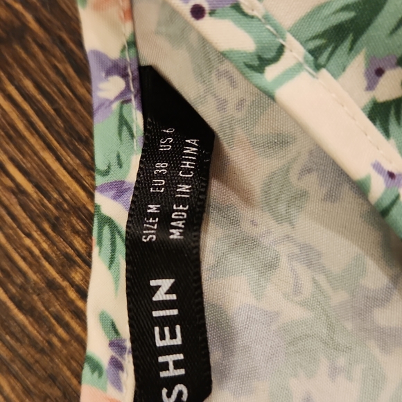 Floral Puff Sleeve Spring Dress - Picture 3 of 6